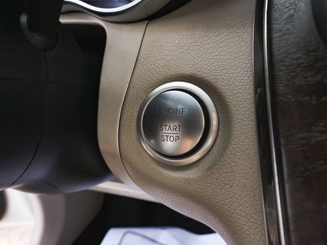 2018 Mercedes-Benz GLC 300 4MATIC - 23088475 - 24
