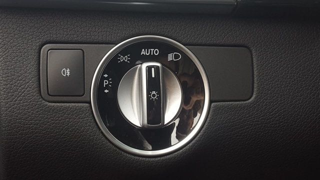 2018 Mercedes-Benz GLE 350 4MATIC w/Navigation - 18169650 - 17