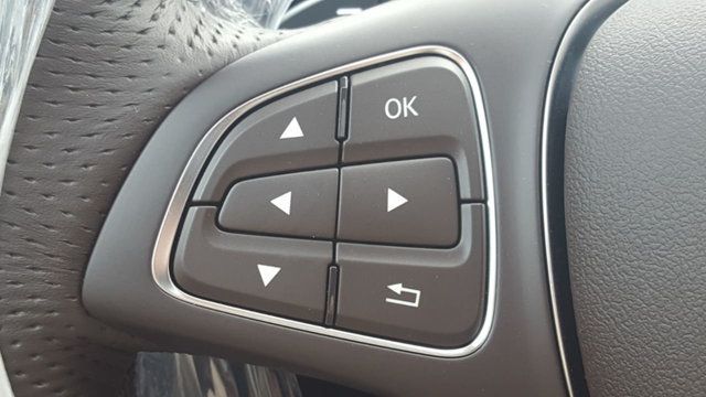 2018 Mercedes-Benz GLE 350 4MATIC w/Panoramic Roof - 18169606 - 19