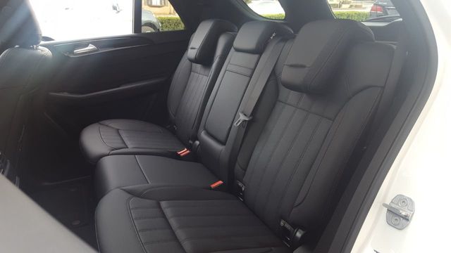 2018 Mercedes-Benz GLE 4MATIC w/Panoramic Roof & Surround View Camera - 18170869 - 10