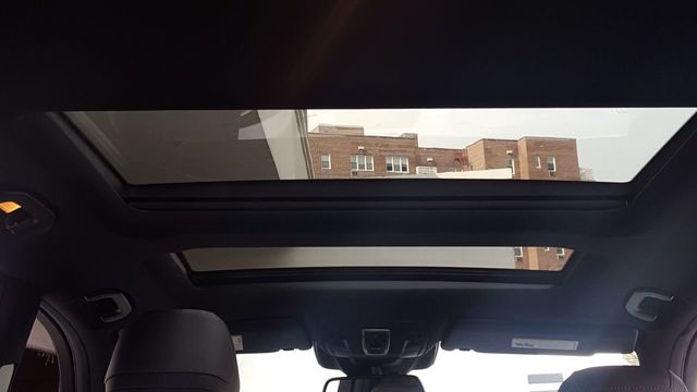 2018 Mercedes-Benz GLE 4MATIC w/Panoramic Roof & Surround View Camera - 18170869 - 13