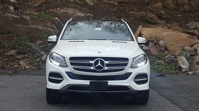 2018 Mercedes-Benz GLE 4MATIC w/Panoramic Roof & Surround View Camera - 18170869 - 1