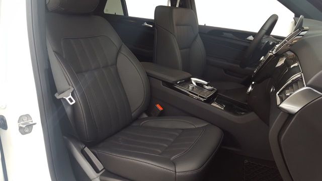 2018 Mercedes-Benz GLE 4MATIC w/Panoramic Roof & Surround View Camera - 18170869 - 8