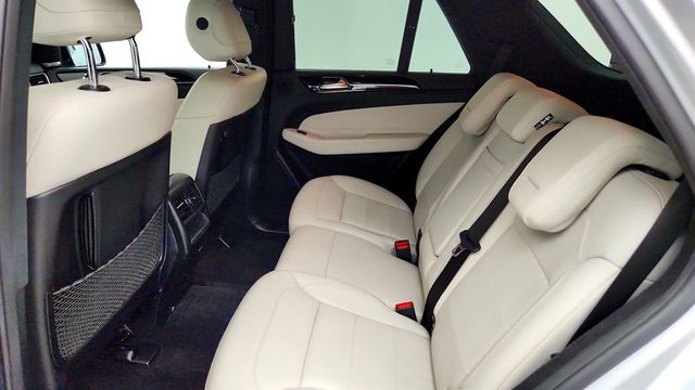 2018 Mercedes-Benz GLE AMG GLE 43 4MATIC SUV w/ Premium 3 Pkg & Leather Seats - 23036377 - 19