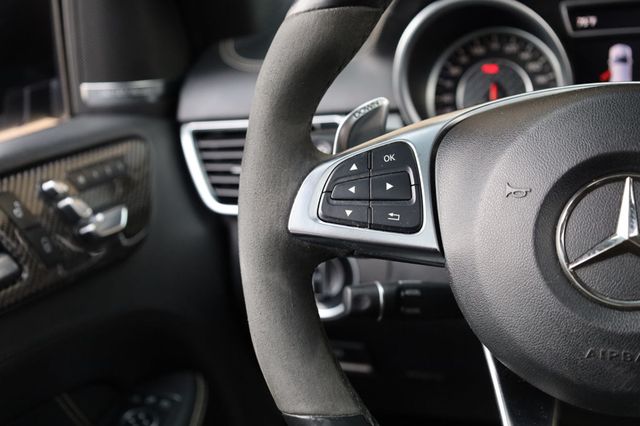 2018 Mercedes-Benz GLE AMG GLE 63 4MATIC SUV - 22932746 - 32