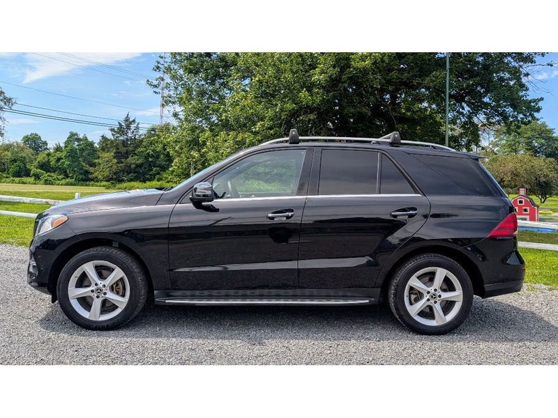 2018 Mercedes Benz GLE 350 4MATIC photo 4