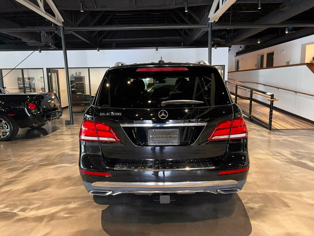 2018 Mercedes-Benz GLE LocalTrade/350/PremiumPkg/HtdSeats/LaneKeepAssist/KeylessGo/NAV - 23010399 - 3