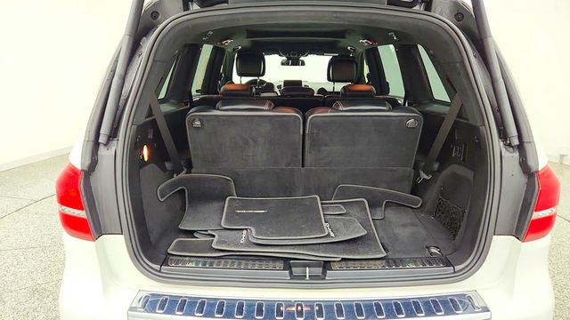2018 Mercedes-Benz GLS AMG GLS 63 4MATIC SUV w/ 22'' AMG Wheels & Carbon Fiber Trim - 23092251 - 20