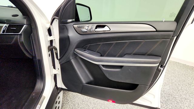 2018 Mercedes-Benz GLS AMG GLS 63 4MATIC SUV w/ 22'' AMG Wheels & Carbon Fiber Trim - 23092251 - 25