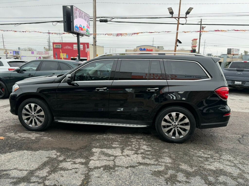 2018 Mercedes Benz GLS 450 4MATIC photo 2