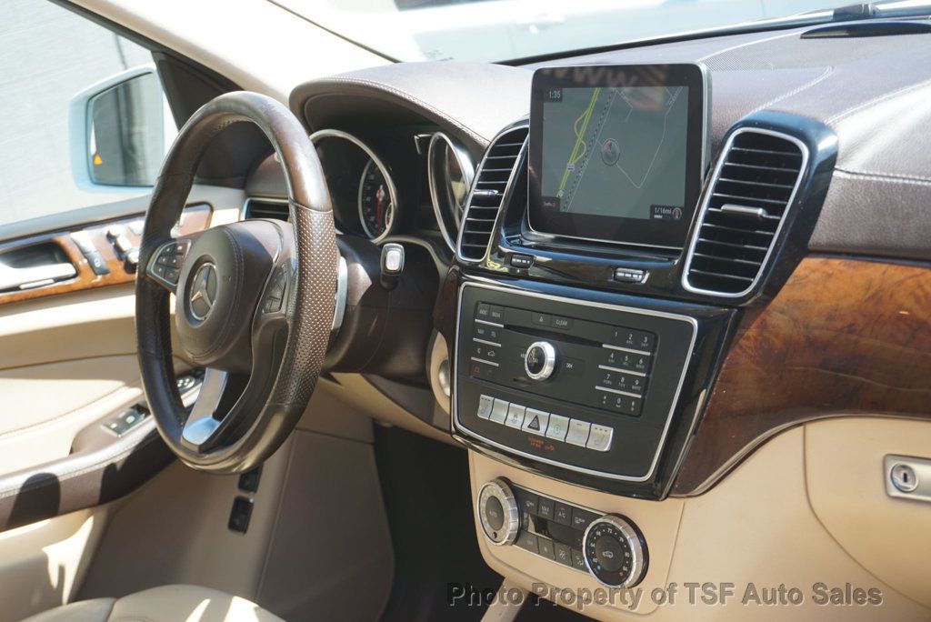 2018 Mercedes Benz GLS 450 4MATIC photo 21