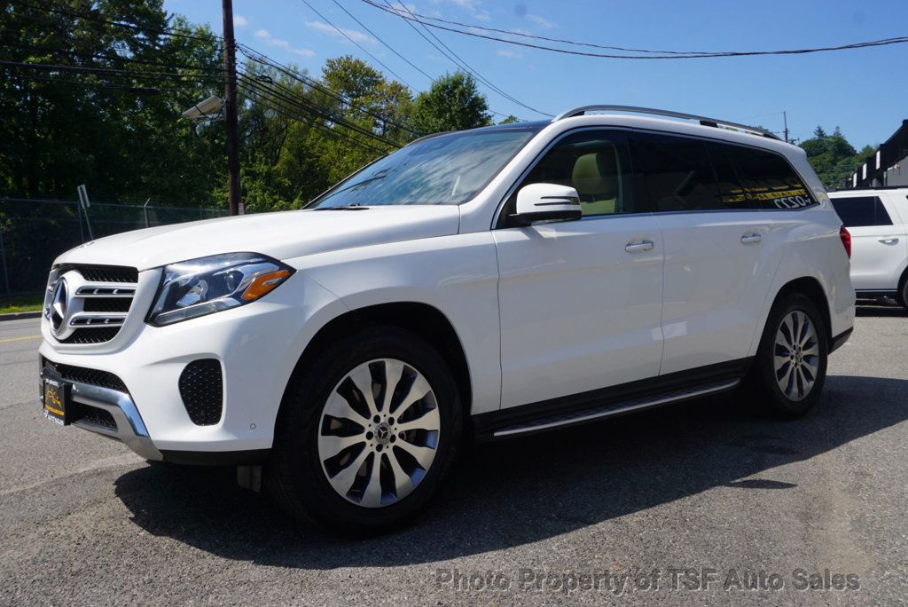 2018 Mercedes Benz GLS 450 4MATIC photo 4