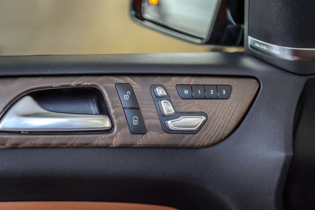 2018 Mercedes-Benz GLS GLS550 4MATIC - BLACK ON BROWN - NAV - THIRD ROW - BLUETOOTH  - 23050011 - 51