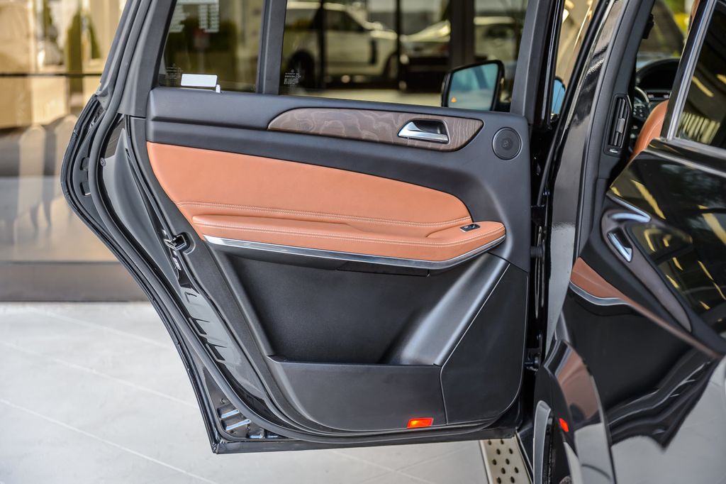 2018 Mercedes-Benz GLS GLS550 4MATIC - BLACK ON BROWN - NAV - THIRD ROW - BLUETOOTH  - 23050011 - 54