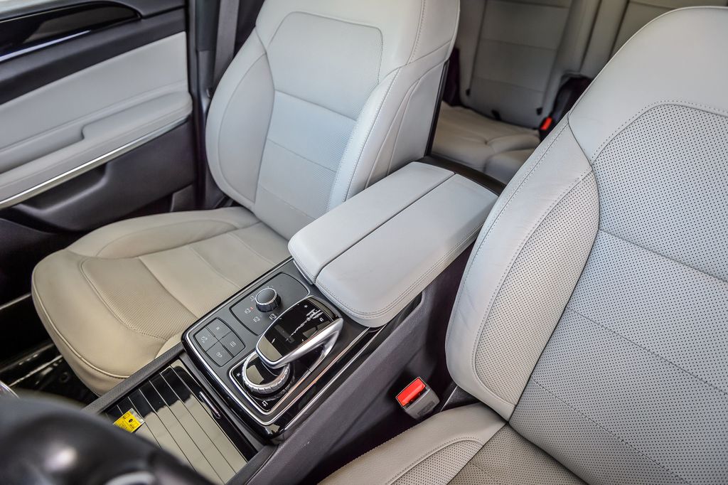 2018 Mercedes-Benz GLS GLS 550 4MATIC SUV - 23053292 - 37