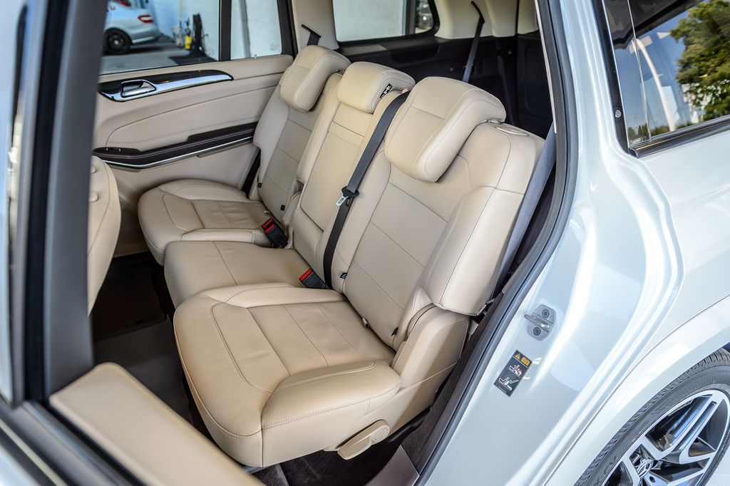 2018 Mercedes-Benz GLS GLS550 4MATIC - WHITE ON BEIGE - NAV - THIRD ROW - BLUETOOTH  - 23071596 - 48