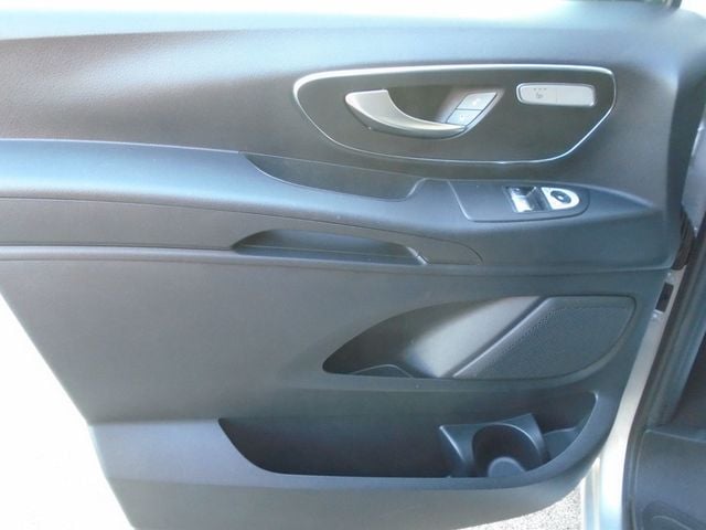2018 Mercedes-Benz Metris Passenger Van Metris Cargo Van Standard Roof 126" Wheelbase - 22945450 - 9