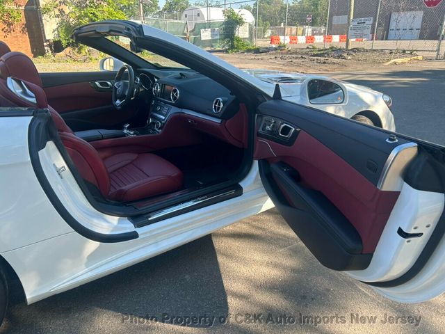 2018 Mercedes-Benz SL SL 550,DRIVER ASSISTANCE PKG,AMG CARBON FIBER TRIM,SOFT CLOSE DO - 23033226 - 33