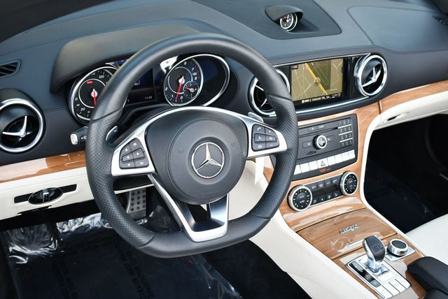 2018 Mercedes-Benz SL SL 550 Roadster W/Driver Assistance Package - 22958768 - 53