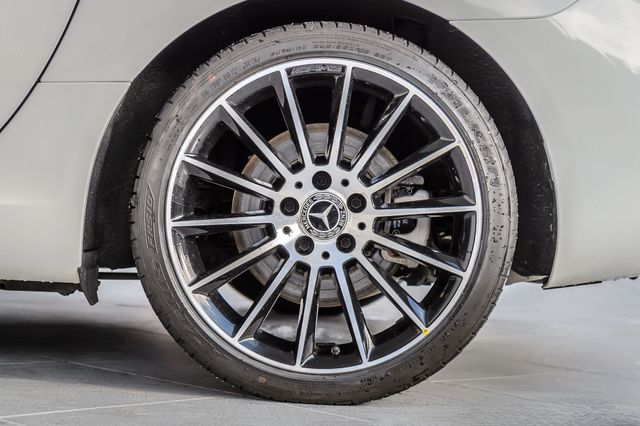 2018 Mercedes-Benz SLC SLC300 ROADSTER - WHITE ON TAN - SUPER CLEAN - WELL EQUIPPED - 22918606 - 19