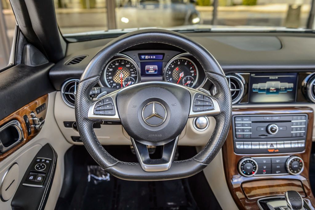 2018 Mercedes-Benz SLC SLC300 ROADSTER - WHITE ON TAN - SUPER CLEAN - WELL EQUIPPED - 22918606 - 36