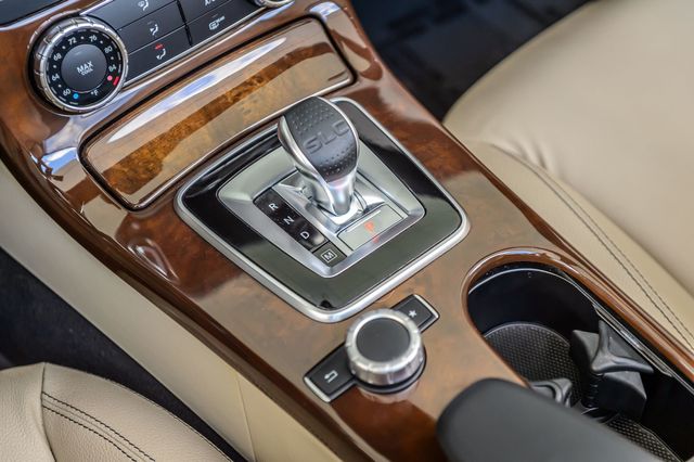 2018 Mercedes-Benz SLC SLC300 ROADSTER - WHITE ON TAN - SUPER CLEAN - WELL EQUIPPED - 22918606 - 39