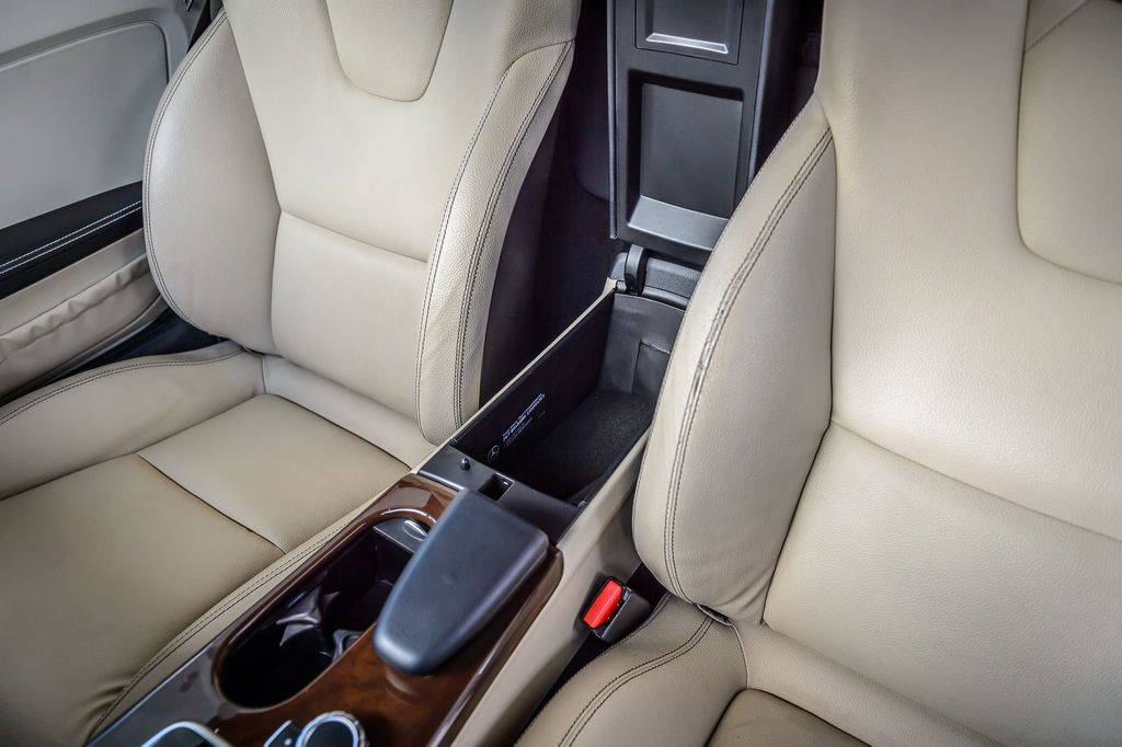 2018 Mercedes-Benz SLC SLC300 ROADSTER - WHITE ON TAN - SUPER CLEAN - WELL EQUIPPED - 22918606 - 41