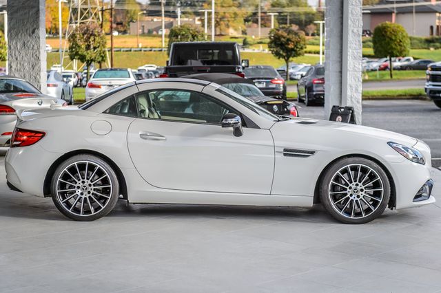 2018 Mercedes-Benz SLC SLC300 ROADSTER - WHITE ON TAN - SUPER CLEAN - WELL EQUIPPED - 22918606 - 55