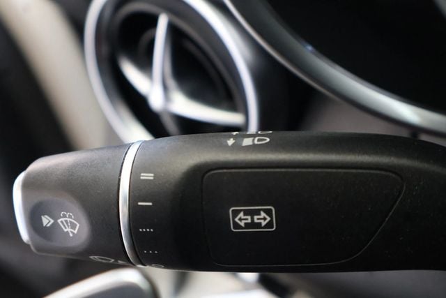 2018 Mercedes-Benz SLC SLC 43 AMG, ROADSTER, 18" WHEELS, DUAL TONE LEATHER & MORE!!!! - 22870810 - 17