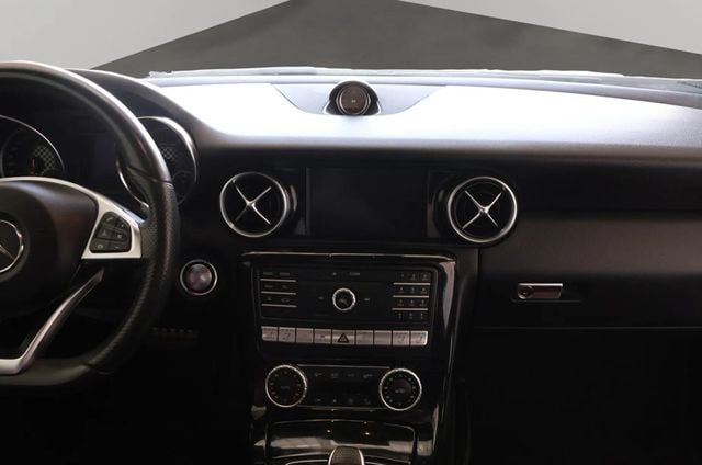 2018 Mercedes-Benz SLC SLC 43 AMG, ROADSTER, 18" WHEELS, DUAL TONE LEATHER & MORE!!!! - 22870810 - 26