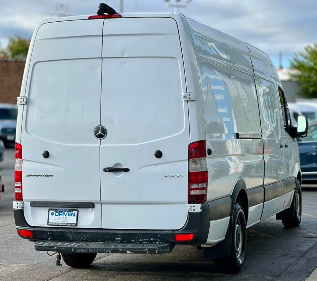 2018 Mercedes-Benz Sprinter Cargo Van 2500 - 22924231 - 4