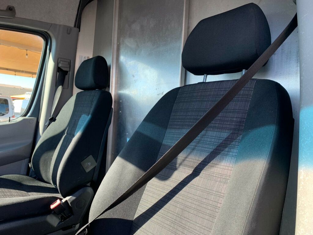 2018 Mercedes-Benz Sprinter Cargo Van 2500 High Roof V6 144" RWD - 22957851 - 27