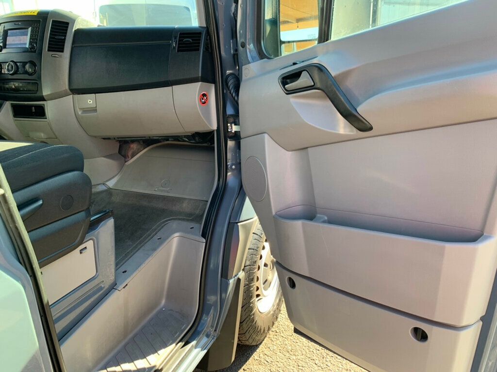 2018 Mercedes-Benz Sprinter Cargo Van 2500 High Roof V6 144" RWD - 22957851 - 29