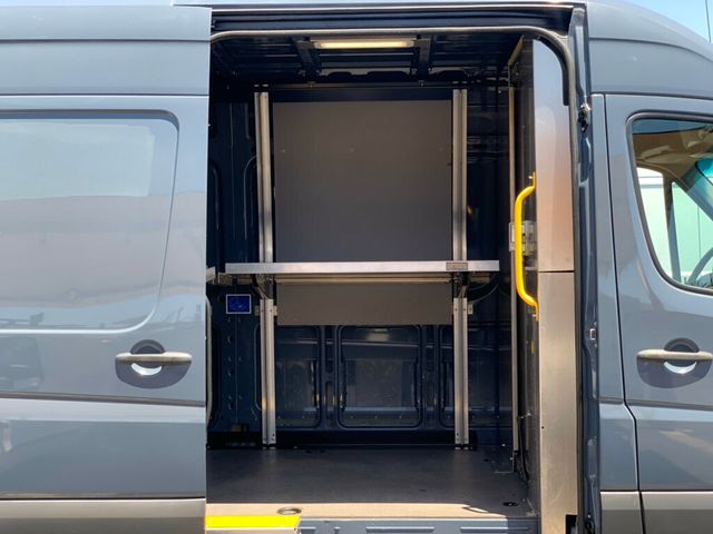 2018 Mercedes-Benz Sprinter Cargo Van 2500 High Roof V6 144" RWD - 23036535 - 14