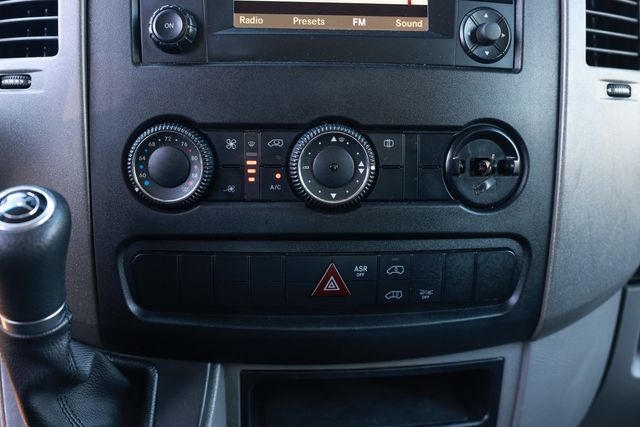 2018 Mercedes-Benz Sprinter Cargo Van 2500 High Roof V6 170" RWD - 22989306 - 29