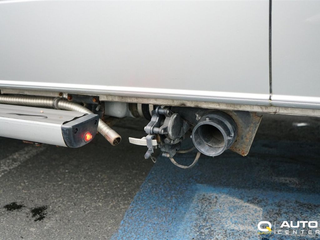 2018 Mercedes-Benz Sprinter Cargo Van 2500 Standard Roof V6 144" 4WD - 22790436 - 10