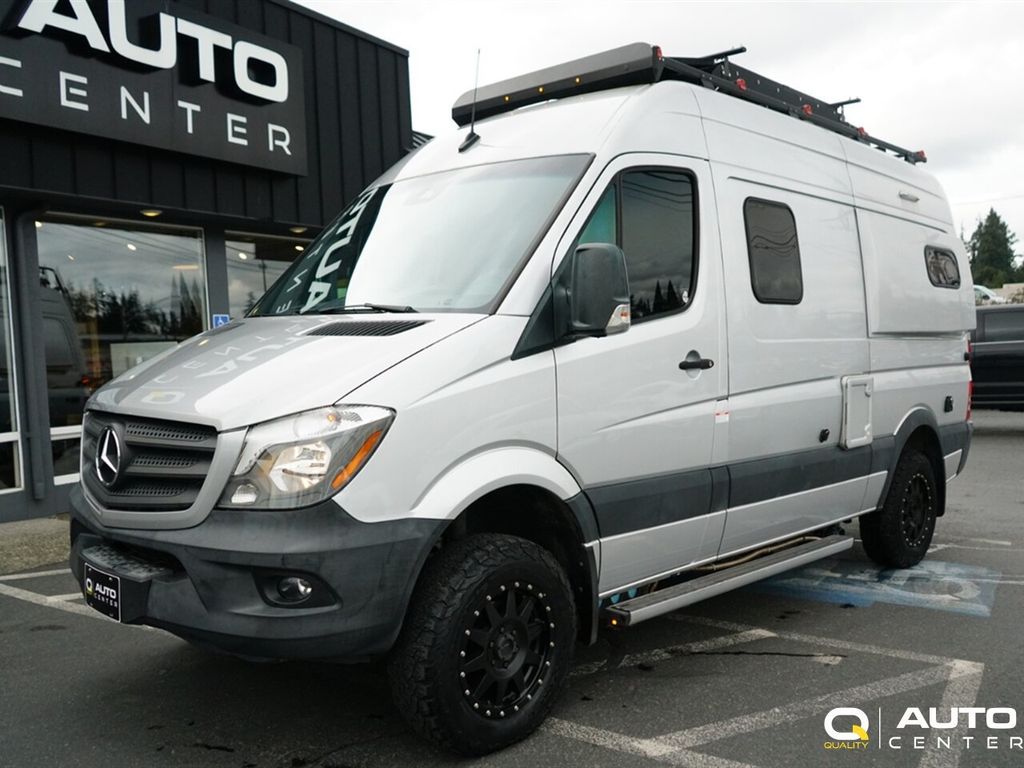 2018 Mercedes-Benz Sprinter Cargo Van 2500 Standard Roof V6 144" 4WD - 22790436 - 1