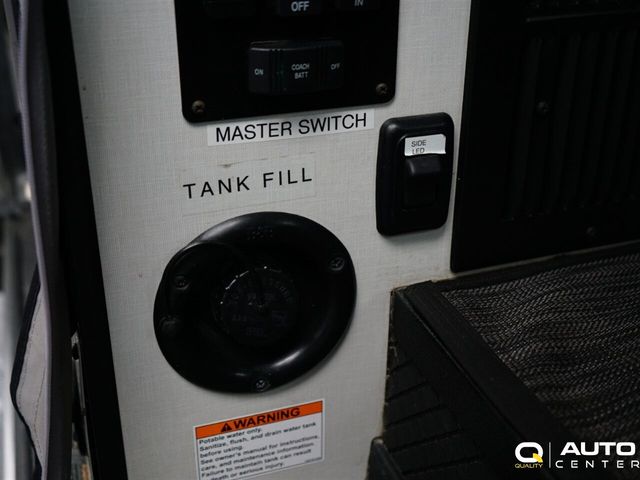 2018 Mercedes-Benz Sprinter Cargo Van 2500 Standard Roof V6 144" 4WD - 22790436 - 24