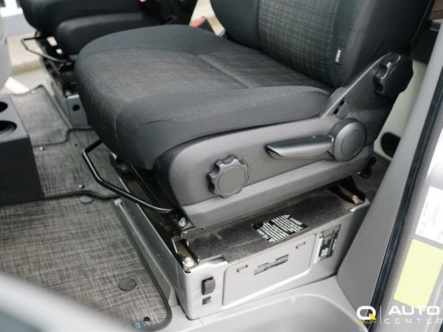 2018 Mercedes-Benz Sprinter Cargo Van 2500 Standard Roof V6 144" 4WD - 22790436 - 29