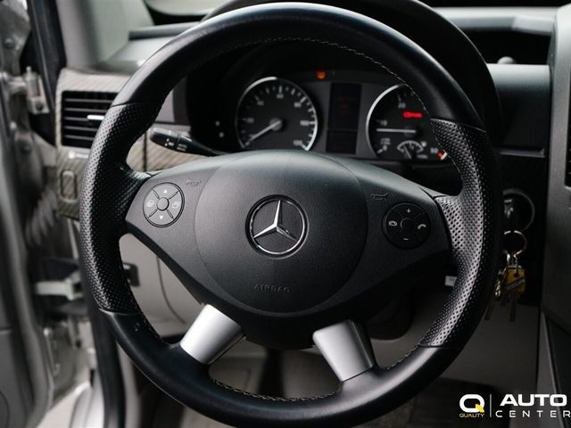 2018 Mercedes-Benz Sprinter Cargo Van 2500 Standard Roof V6 144" 4WD - 22790436 - 35