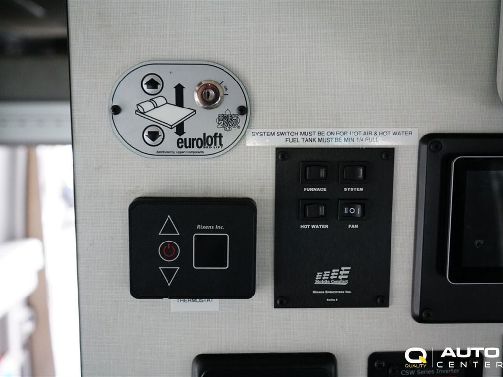 2018 Mercedes-Benz Sprinter Cargo Van 2500 Standard Roof V6 144" 4WD - 22790436 - 48