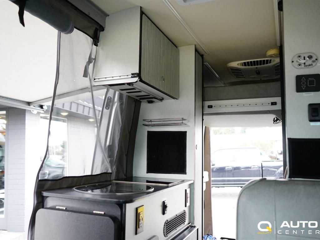 2018 Mercedes-Benz Sprinter Cargo Van 2500 Standard Roof V6 144" 4WD - 22790436 - 52