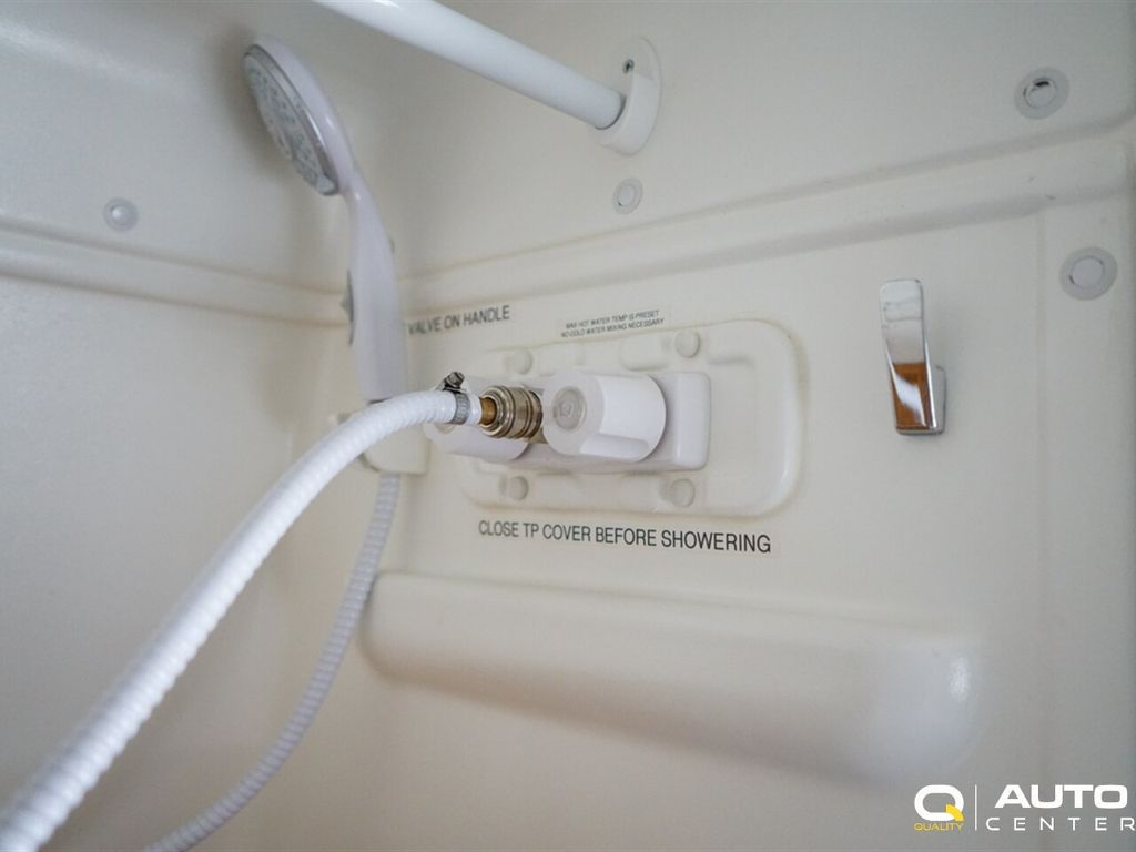 2018 Mercedes-Benz Sprinter Cargo Van 2500 Standard Roof V6 144" 4WD - 22790436 - 61