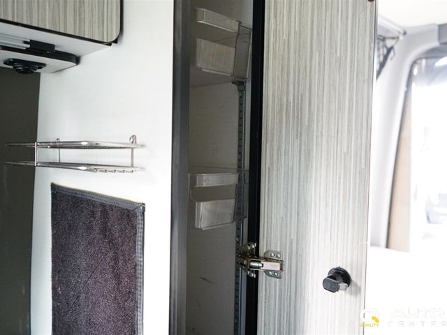 2018 Mercedes-Benz Sprinter Cargo Van 2500 Standard Roof V6 144" 4WD - 22790436 - 62