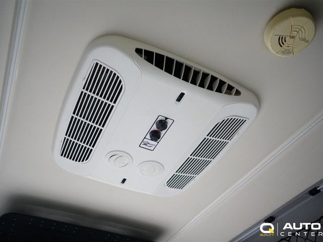 2018 Mercedes-Benz Sprinter Cargo Van 2500 Standard Roof V6 144" 4WD - 22790436 - 63