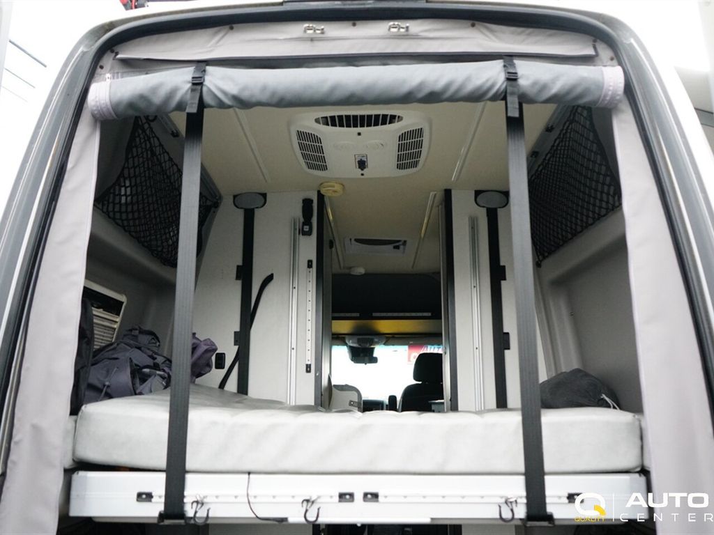 2018 Mercedes-Benz Sprinter Cargo Van 2500 Standard Roof V6 144" 4WD - 22790436 - 66