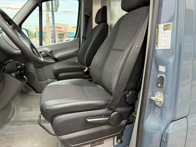 2018 Mercedes-Benz Sprinter Cargo Van 2500 Standard Roof V6 144" RWD - 23060238 - 1
