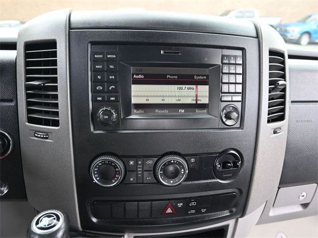 2018 Mercedes-Benz Sprinter Cargo Van 2500 Standard Roof V6 144" RWD - 22916903 - 10