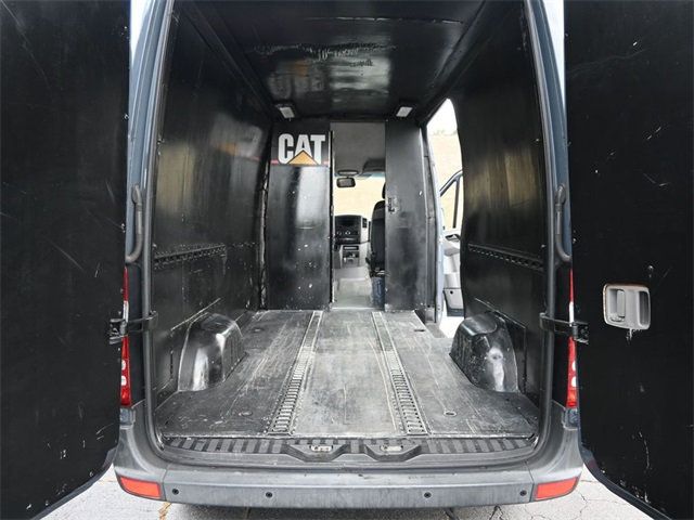 2018 Mercedes-Benz Sprinter Cargo Van 2500 Standard Roof V6 144" RWD - 22916903 - 4