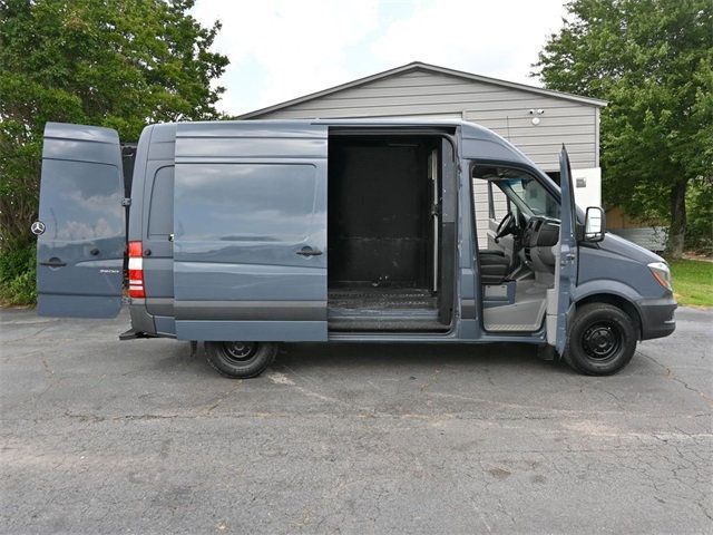 2018 Mercedes-Benz Sprinter Cargo Van 2500 Standard Roof V6 144" RWD - 22916903 - 6